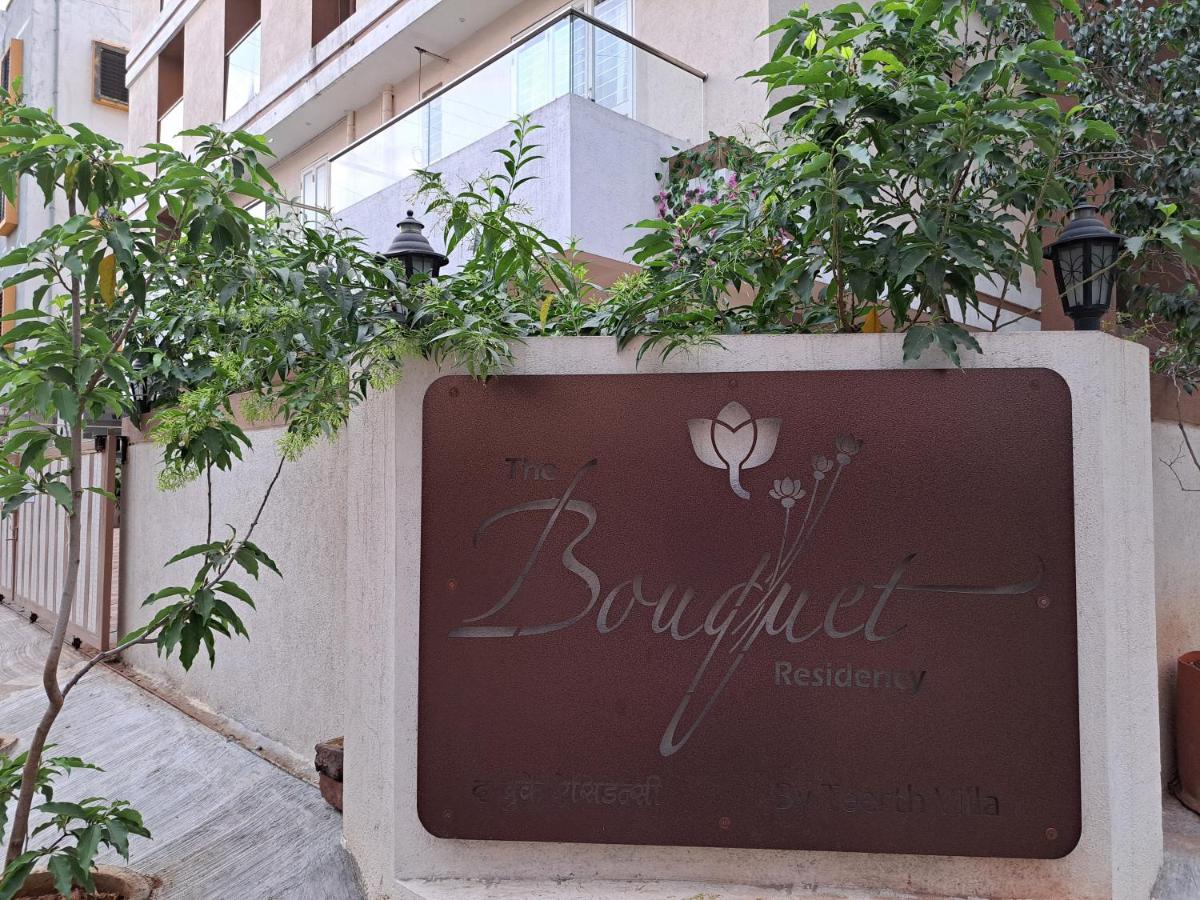 Bouquet Residency Hotel Nashik Exterior foto