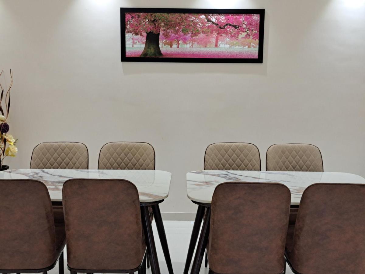 Bouquet Residency Hotel Nashik Exterior foto