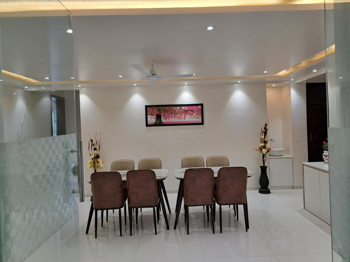 Bouquet Residency Hotel Nashik Exterior foto