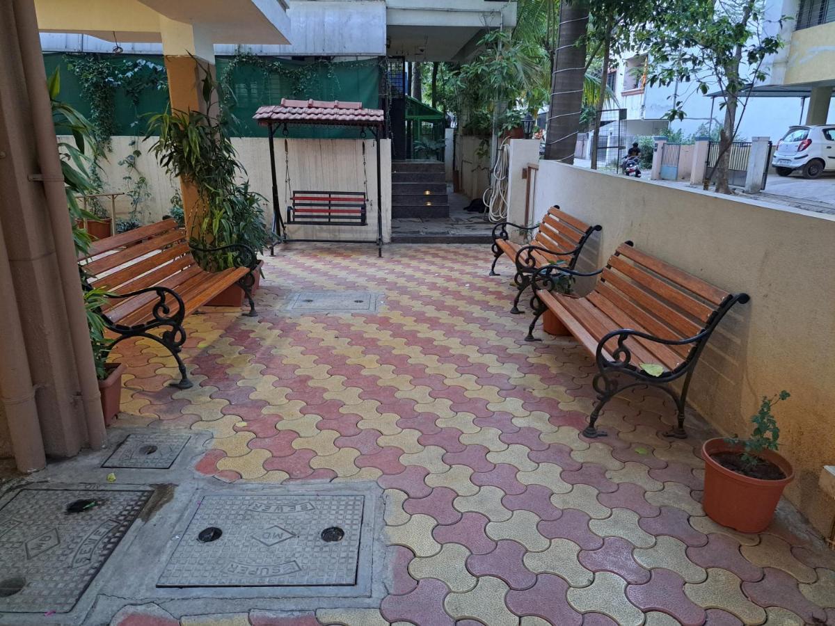 Bouquet Residency Hotel Nashik Exterior foto